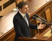 Opozice: Novela stavebního zákona obsahuje chyby a upřednostňuje developery