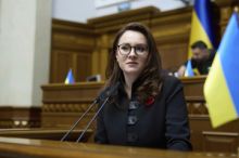 Ukrajinská premiérka předložila parlamentu svou demisi