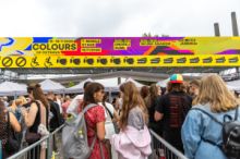 Colours of Ostrava začaly, fanoušci kapely Twenty One Pilots přišli už dopoledne