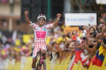 Královskou etapu Tour vyhrál Carapaz, Pogačar je krok od pátého triumfu
