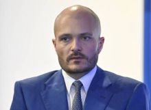 Strnad koupil 14 procent v italském výrobci pneumatik Pirelli
