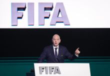 Rezignoval blízký Infantinův poradce, s komerčním plánem FIFA ostře nesouhlasí