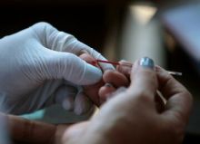 Nových případů HIV v Česku bylo za pololetí 148, o deset víc než loni