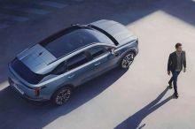 Dacia odhaluje cenové eso. Nový Striker má zamíchat kartami mezi kombíky