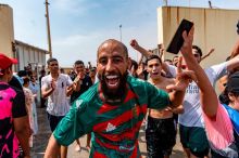 Brutální přelidnění, popsali místní bleskový exodus. Většina migrantů se prý vrátila zpět