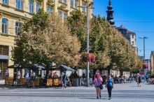 Teplotní rekordy dnes v ČR padly na čtvrtině stanic, bylo až 37,6 stupně
