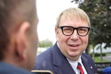 „Každý ministr se učí, někomu to trvá déle.“ Odborářský boss si rýpnul do Juchelky
