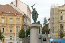 Přešlapování kolem znojemského Ivana. Centru dodnes dominuje sovětská socha