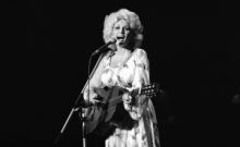 Zemřela legenda americké country Dolly Partonová