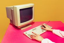 Pamatujete si ještě, kolik stálo Pedro nebo k čemu původně měla sloužit céčka? Tenhle retro kvíz je pro opravdové retro znalce