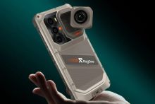 Odolný telefon RugOne Xsnap 7 Pro láká na odnímatelnou akční kameru