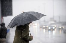 Po tropickém úterý nastane zvrat. Předpověď hlásí, kdy nejvíc naprší