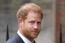 Tajemství Harryho návratu do Velké Británie: Princ chystá film o své matce Dianě