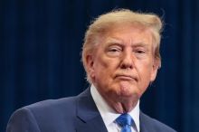 Konečně to Němce přestalo bavit. Trump glosoval volební výhru AfD