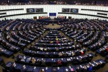 Europoslanci hlasovali o úpravě emisních povolenek. Dopad změn na ceny je ale sporný