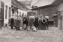 Šest tisíc tvarůžků denně vlastníma rukama. Nejlepší jsou těsně před datem spotřeby