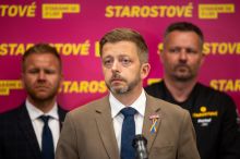 Dvojí tvář Starostů. Rakušanův liberální nátěr může klamat tělem. Jde o odpor k ANO