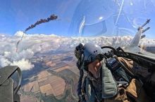 Tři sestřely za jediný let. Z kokpitu ukrajinské F-16 je vidět, jak padá ruský Geran