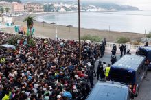 Už žádná další Ceuta. Německý ministr žádá rychlejší vyhošťování po hromadném vpádu