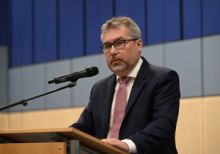 Šebestyán: Ministerstvo chce vyčlenit 3,5 mld. Kč na náhradu ztrát zemědělců