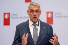 Metnar představí plán na zvyšování platů u bezpečnostních sborů