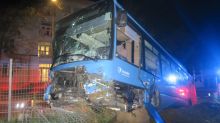 V Havířově se srazil kamion s městským autobusem. Zranilo se sedm lidí