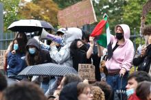 Francouzský premiér na pozadí studentských protestů slíbil plán na řešení krize