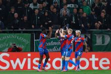 Ferencváros - Plzeň 2:1. Viktoria to nevzdala, v závěru snížil Višinský