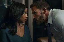 Affleck kritizoval rutinní výrobu filmů. S thrillerem Zvířata se na ní ale sám podílí