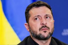 Trump tlačí na Ukrajinu, aby se vzdala Rusku, uvedl Zelenskyj
