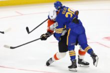 Philadelphia zvítězila potřetí za sebou, brankář Vladař druhou hvězdou utkání