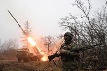 Tanky ještě nejsou ze hry. Čím je výjimečná operace, která Putinovi zkazila plány