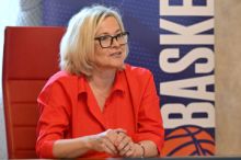 U českých basketbalistek skončila trenérka Ptáčková, dočasně ji nahradí Bašta