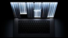 Odlehčený Apple MacBook Pro dostává dotykový OLED XDR displej