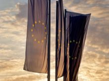 Růst ekonomiky EU ve 3. čtvrtletí zpomalil na 0,5 procenta, odhadl Eurostat