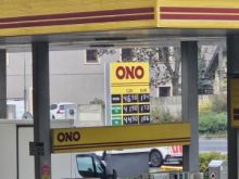 Cenové stropy na pohonné hmoty o víkendu a v pondělí klesnou