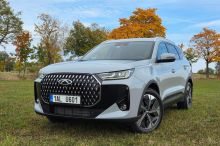 Čínský Karoq soupeře udolá cenou. Chery Tiggo 7 je SUV ze staré školy, někdy to ale nestačí